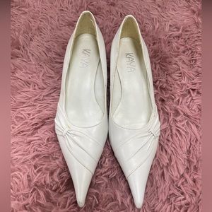 Kaya White Kitten Heels. Size 6